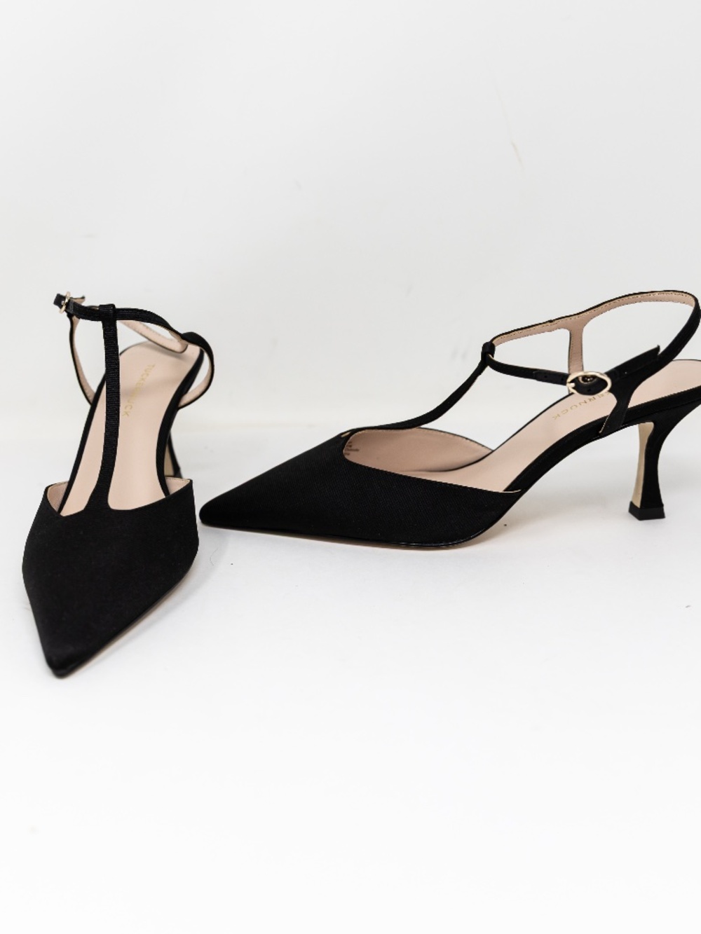 NEW Tuckernuck Margot Grosgrain Pointed Toe T Strap Heels Shoes Solid Black 9
